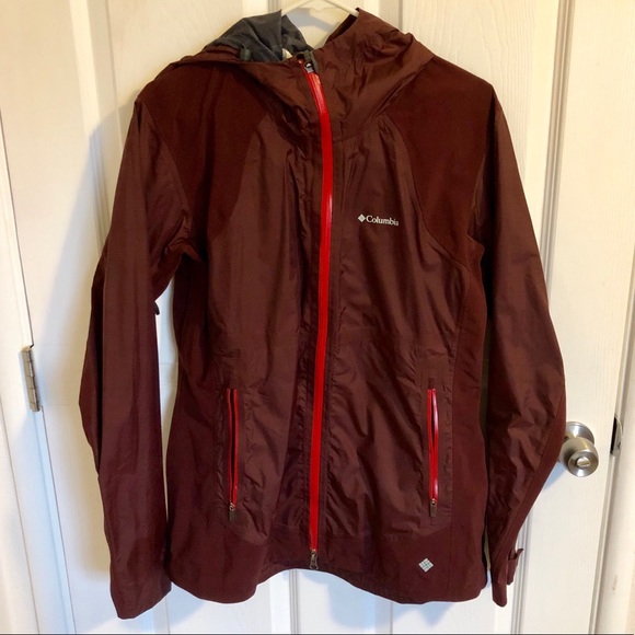 Women’s Columbia burgundy jacket with red zip - Picture 1 of 4